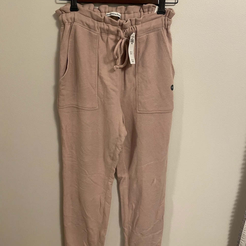 Abercrombie Ruffle-Waist Joggers in Blush Pink - Picture 2 of 4